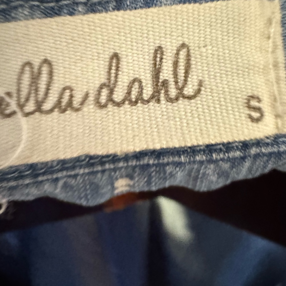 Bella Dahl Denim Blue Shirt in like new condition,quality cotton size S - Picture 4 of 7